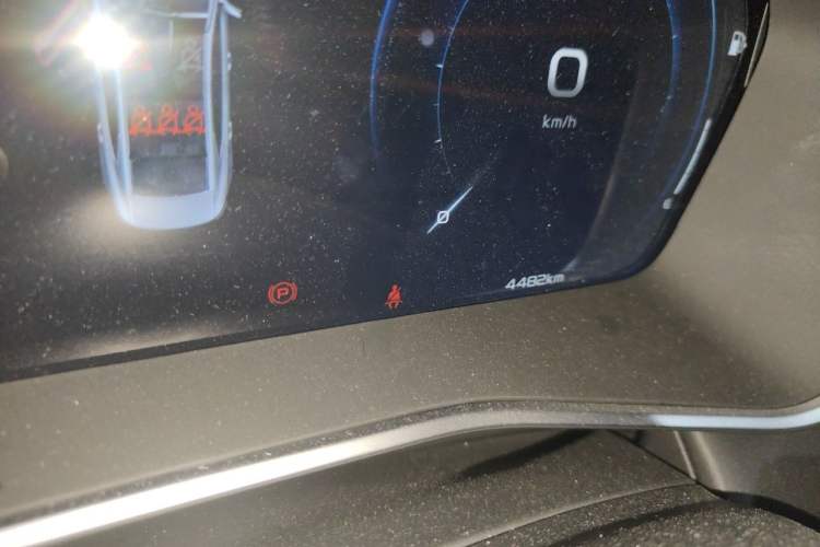 Used Geely Auto Preface 2023 1.5TD Kunlun Edition Odometer Close Up