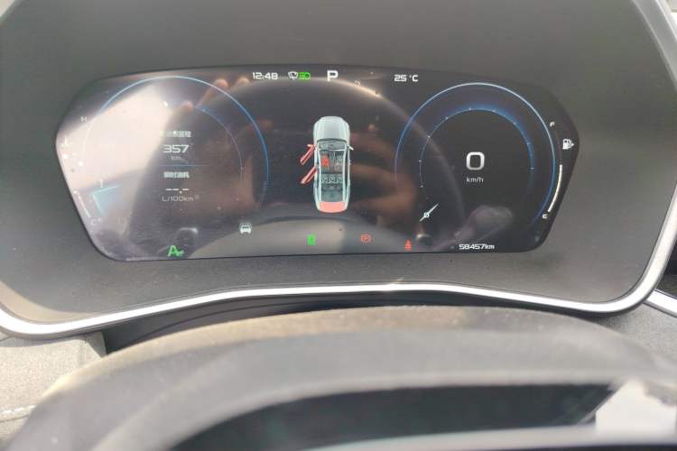 Used Geely Auto Preface 2023 2.0TD "Only This Verdant Green" Edition Odometer Close Up