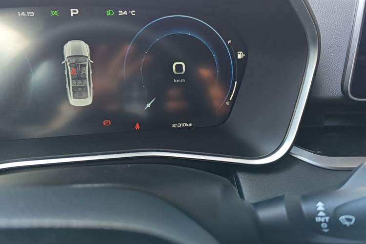 Used Geely Auto Preface 2023 1.5TD Kunlun Edition Odometer Close Up