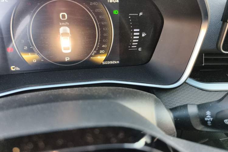 Used Geely Auto Preface 2023 2.0TD Luxury Version Odometer Close Up
