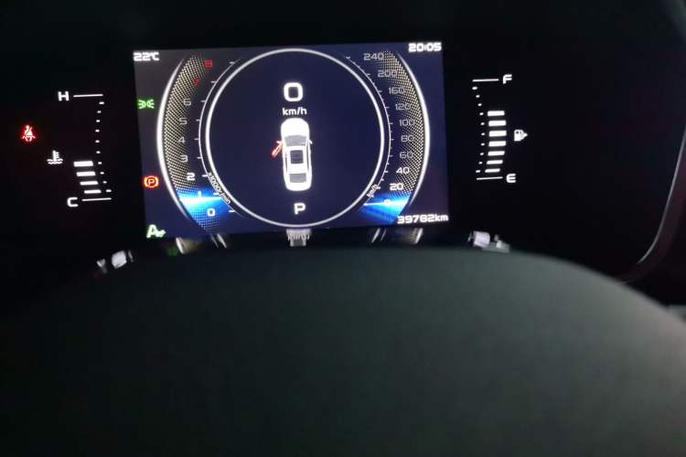 Used Geely Auto Preface 2023 1.5TD Fuyao Version Odometer Close Up