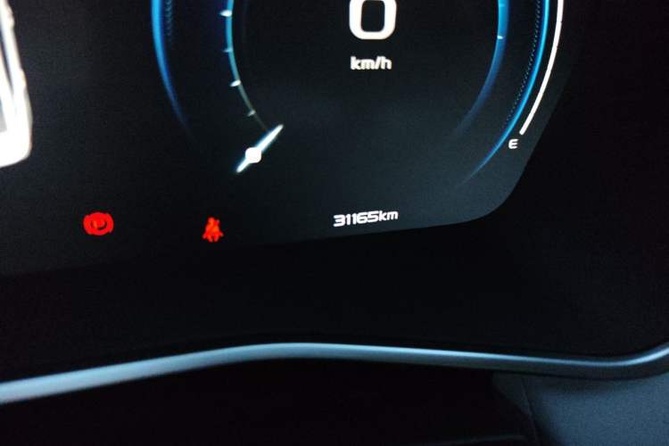 Used Geely Auto Preface 2023 2.0TD Prestige Version Odometer Close Up