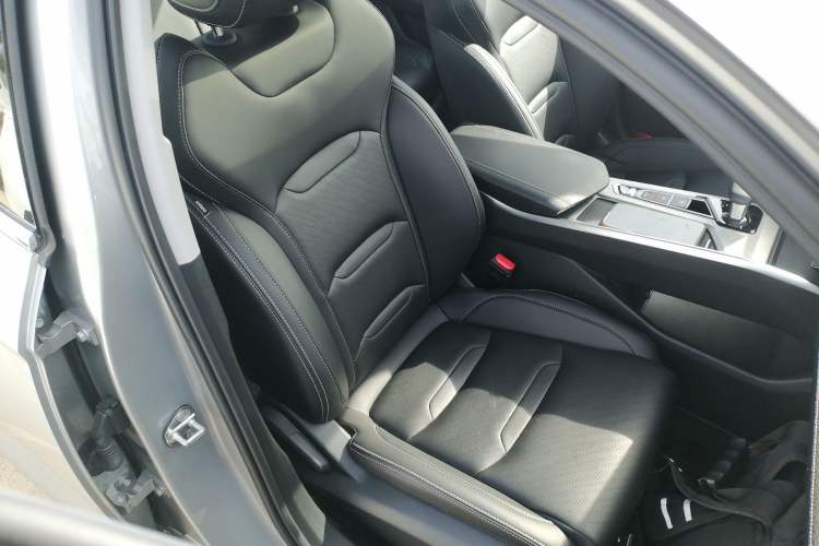 Used Geely Auto Preface 2023 2.0TD Luxury Version Right Front Seat