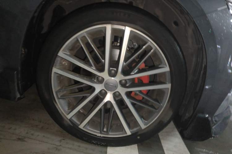 Used Geely Auto Preface 2023 1.5TD Kunlun Edition Right Front Wheel Hub