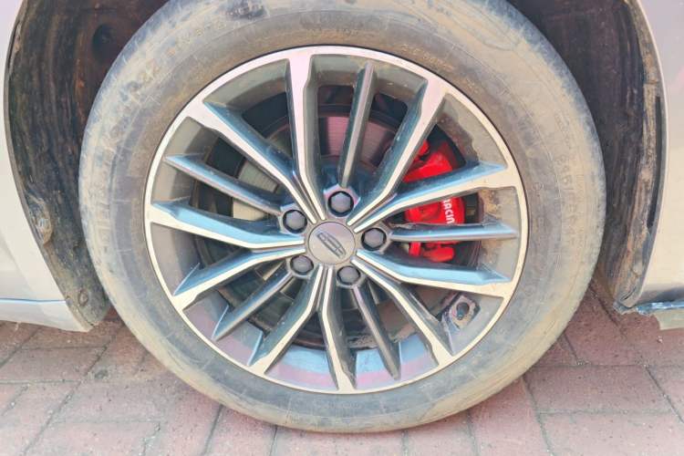 Used Geely Auto Preface 2023 2.0TD Luxury Version Right Front Wheel Hub