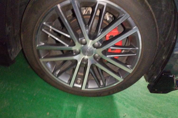 Used Geely Auto Preface 2023 1.5TD Kunlun Edition Right Front Wheel Hub