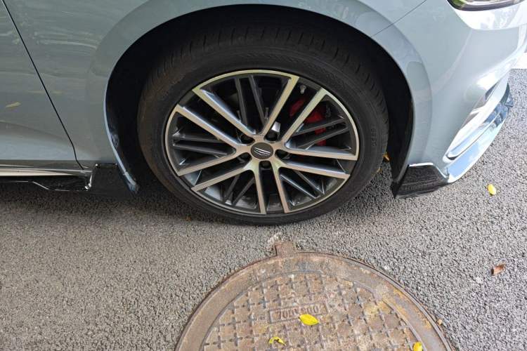 Used Geely Auto Preface 2023 1.5TD Kunlun Edition Right Front Wheel Hub