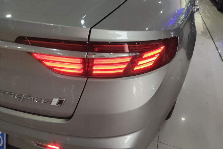 Used Geely Auto Preface 2023 2.0TD Luxury Version Right Rear Taillight