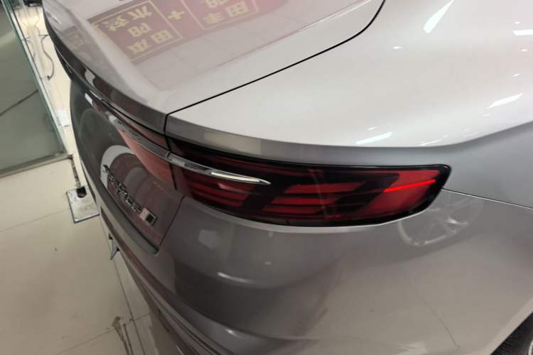 Used Geely Auto Preface 2023 2.0TD Luxury Version Right Rear Taillight