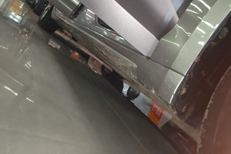 Used Geely Auto Preface 2023 2.0TD Luxury Version Right Side Sill