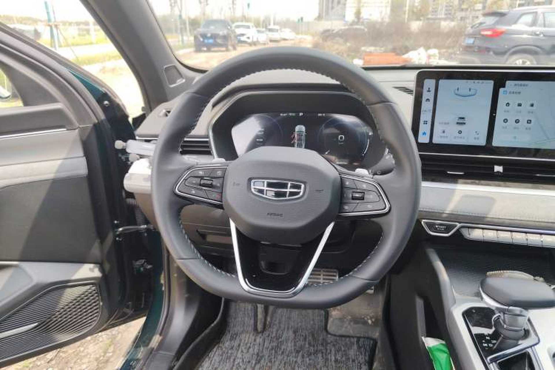 Used Geely Auto Preface 2023 2.0TD "Only This Verdant Green" Edition Steering Wheel