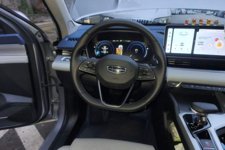 Used Geely Auto Preface 2023 2.0TD Prestige Version Steering Wheel