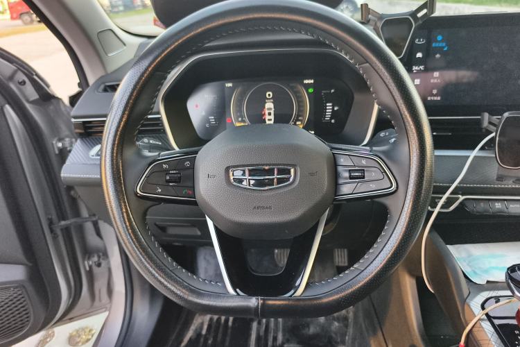 Used Geely Auto Preface 2023 2.0TD Luxury Version Steering Wheel