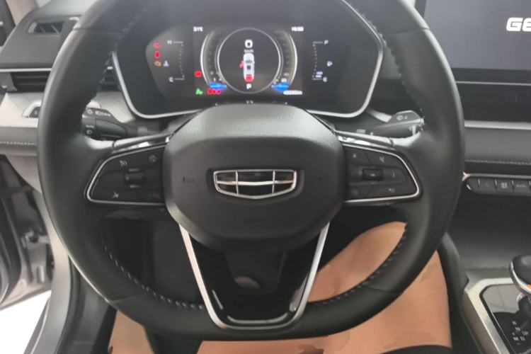 Used Geely Auto Preface 2023 2.0TD Luxury Version Steering Wheel