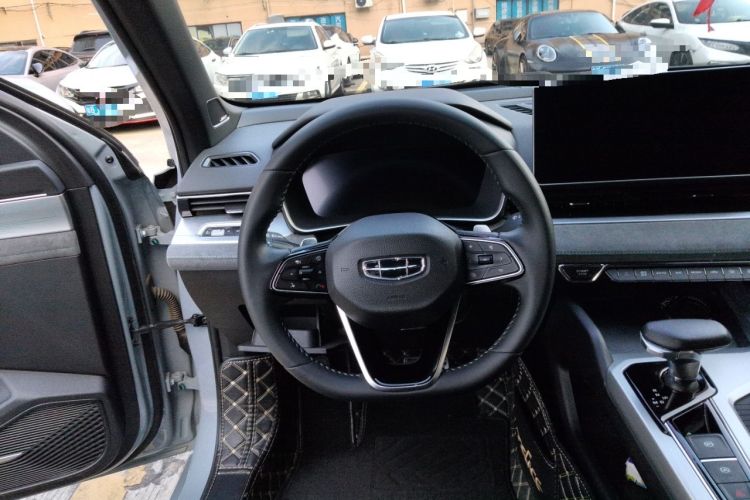 Used Geely Auto Preface 2023 2.0TD "Only This Verdant Green" Edition Steering Wheel