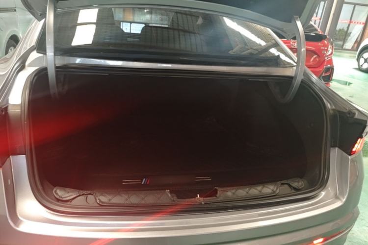 Used Geely Auto Preface 2023 2.0TD Luxury Version Trunk