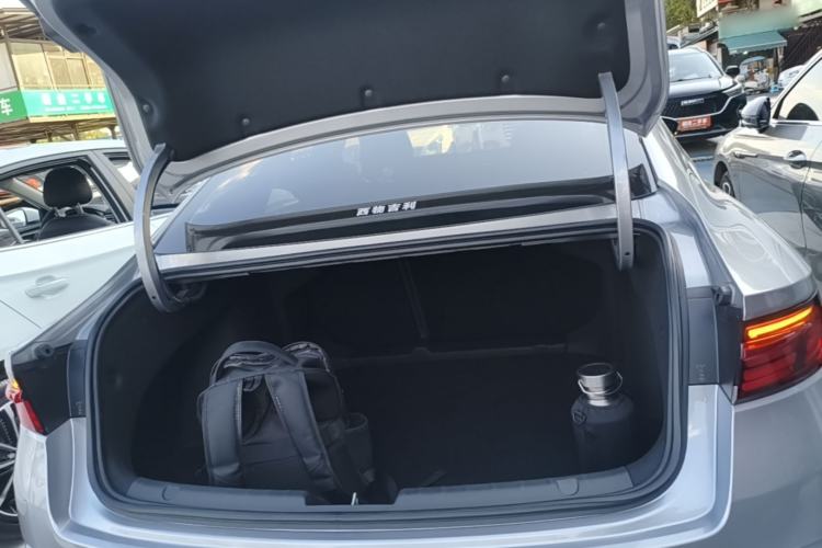 Used Geely Auto Preface 2023 2.0TD Luxury Version Trunk