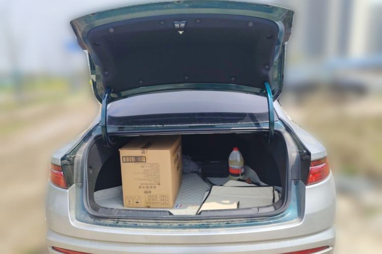 Used Geely Auto Preface 2023 2.0TD "Only This Verdant Green" Edition Trunk