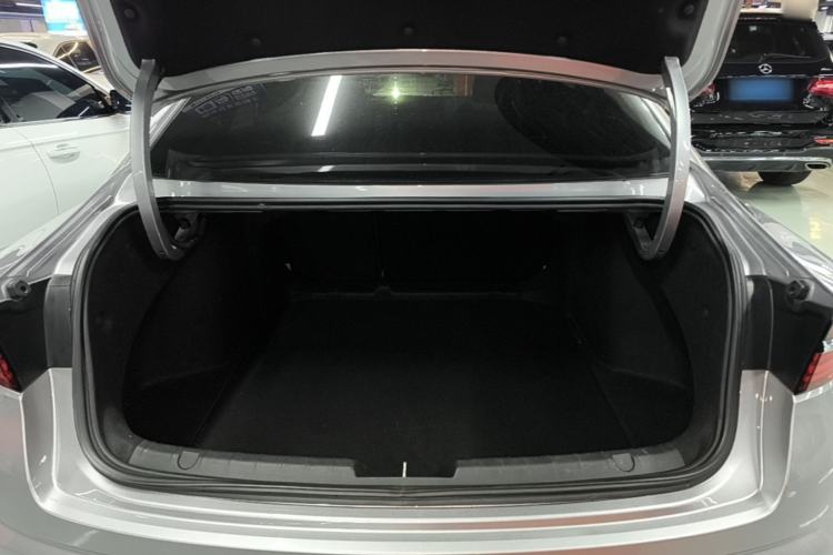 Used Geely Auto Preface 2023 2.0TD Prestige Version Trunk