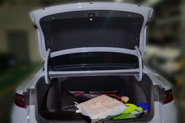 Used Geely Auto Preface 2023 1.5TD Fuyao Version Trunk