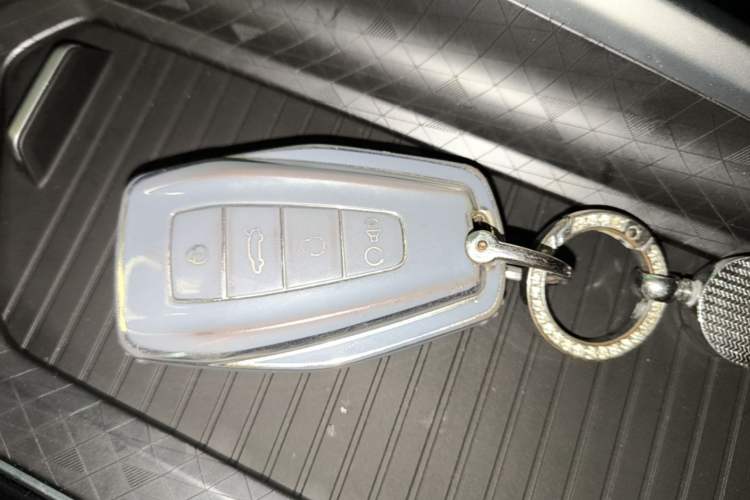 Used Geely Auto Preface 2023 2.0TD Space-Time Edition Vehicle Key