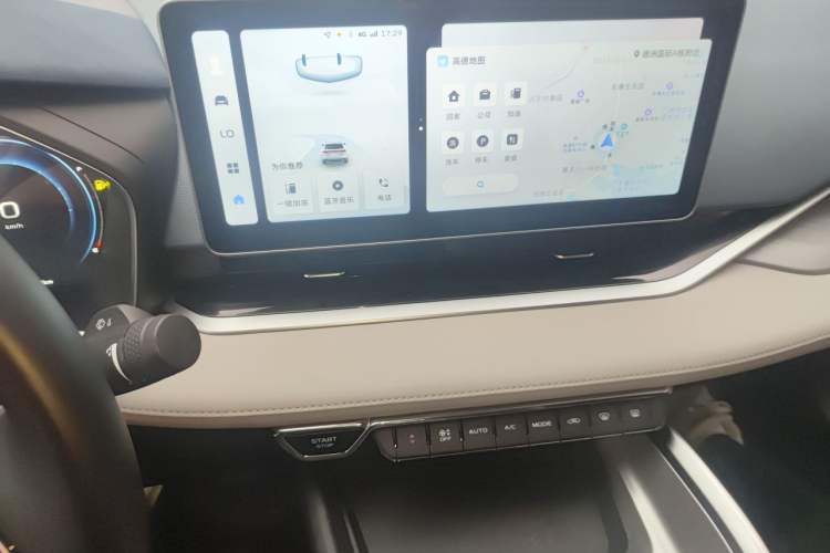 Used Geely Auto Preface 2023 2.0TD Prestige Version Audio And AC Panel