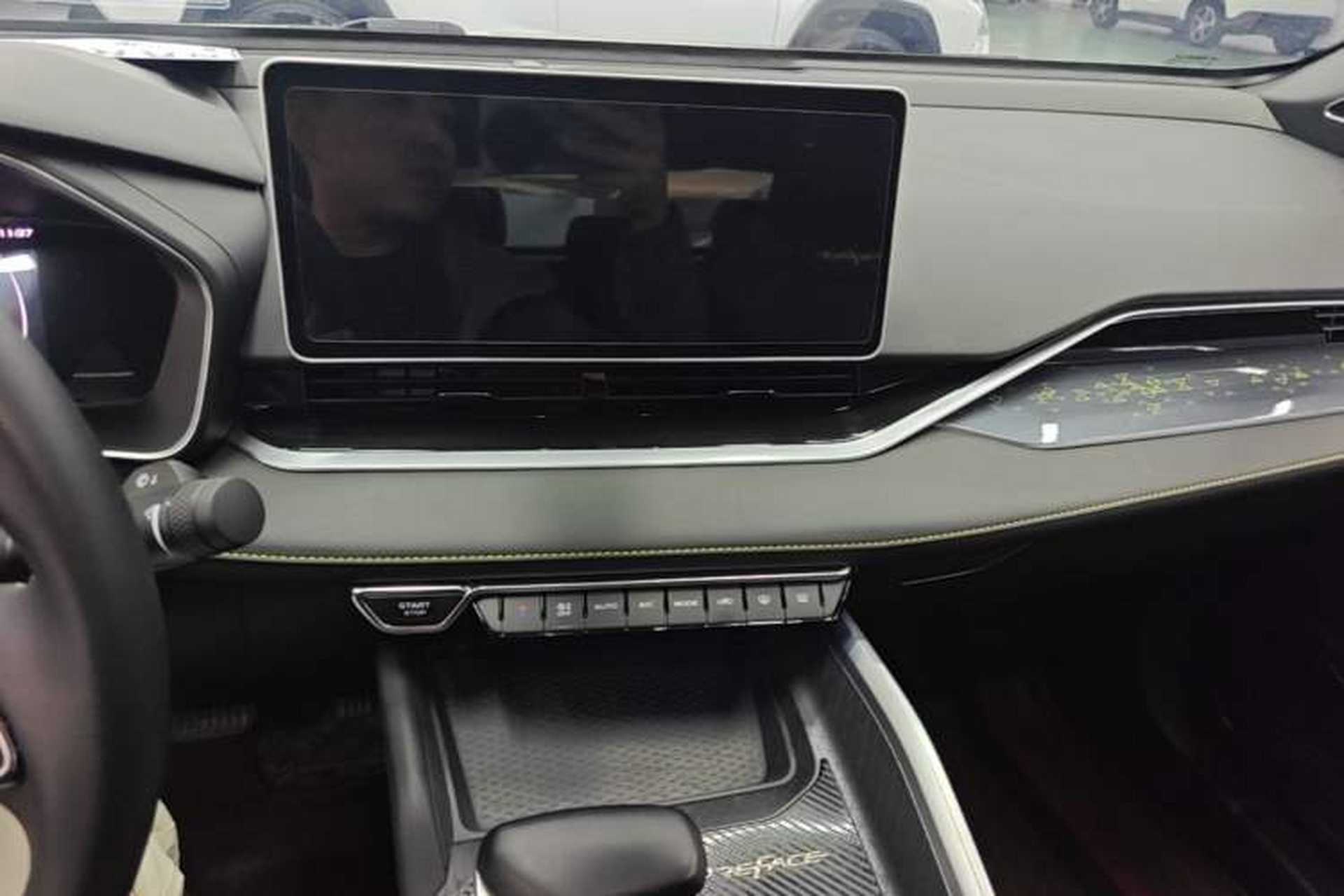 Used Geely Auto Preface 2023 1.5TD Fuyao Version Audio And AC Panel