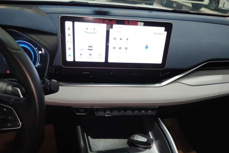 Used Geely Auto Preface 2023 2.0TD Prestige Version Audio And AC Panel