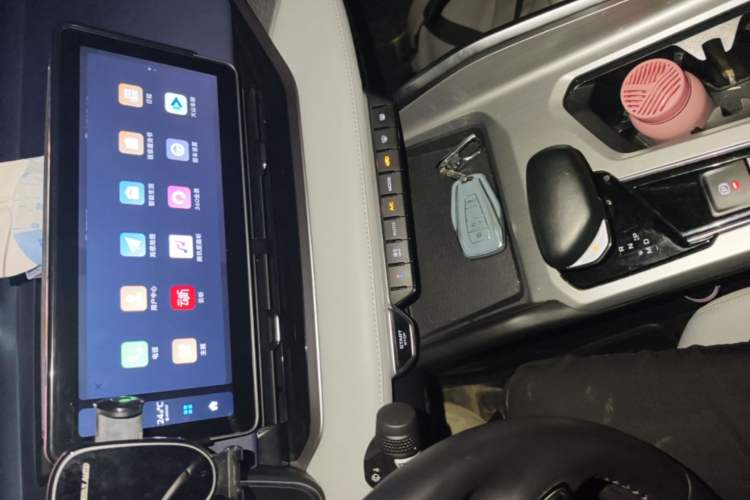 Used Geely Auto Preface 2023 2.0TD Prestige Version Audio And AC Panel