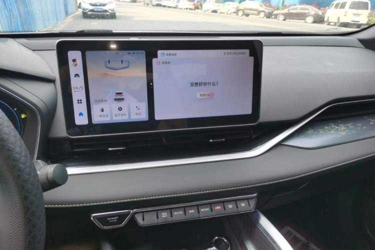 Used Geely Auto Preface 2023 1.5TD Kunlun Edition Audio And AC Panel