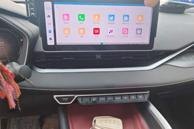 Used Geely Auto Preface 2023 1.5TD Kunlun Edition Audio And AC Panel