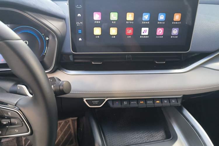 Used Geely Auto Preface 2023 2.0TD Prestige Version Audio And AC Panel