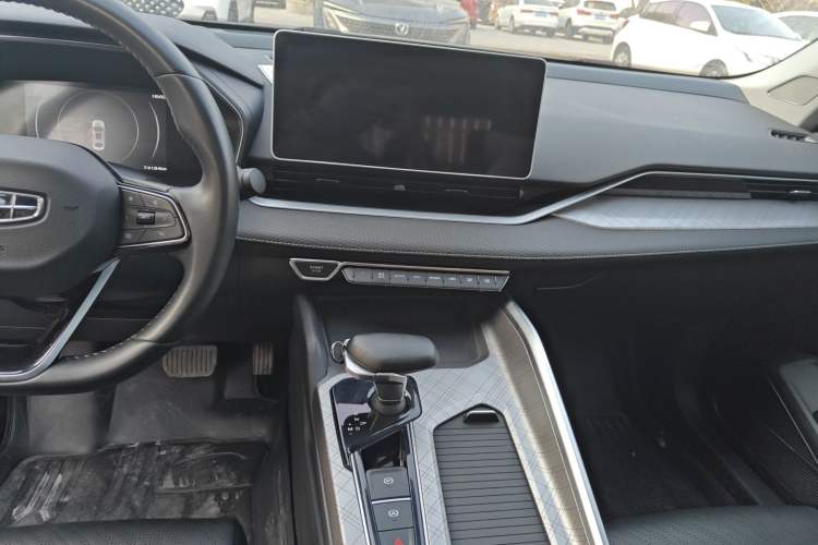 Used Geely Auto Preface 2023 2.0TD Luxury Version Audio And AC Panel