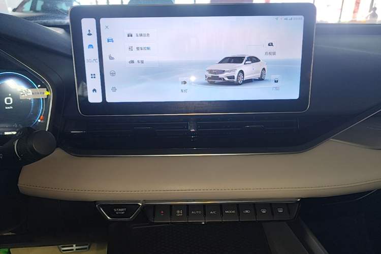 Used Geely Auto Preface 2023 2.0TD Prestige Version Audio And AC Panel