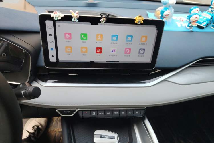 Used Geely Auto Preface 2023 2.0TD Prestige Version Audio And AC Panel