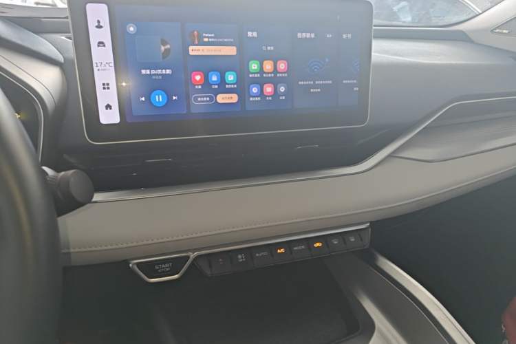 Used Geely Auto Preface 2023 2.0TD Prestige Version Audio And AC Panel