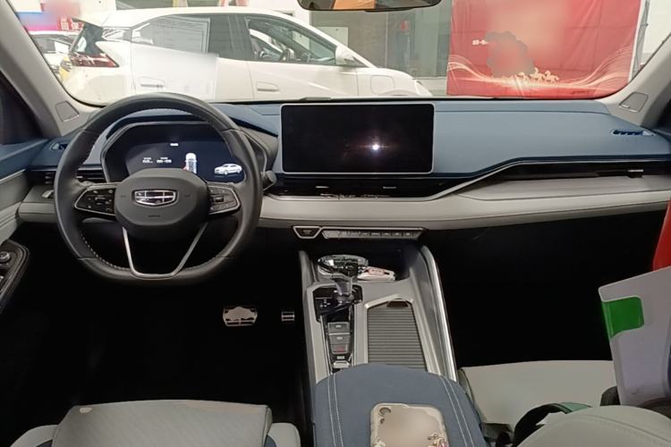 Used Geely Auto Preface 2023 2.0TD Prestige Version Center Console