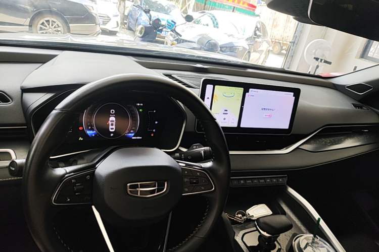 Used Geely Auto Preface 2023 1.5TD Fuyao Version Center Console