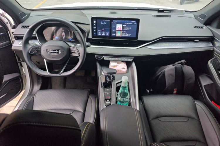 Used Geely Auto Preface 2023 1.5TD Fuyao Version Center Console