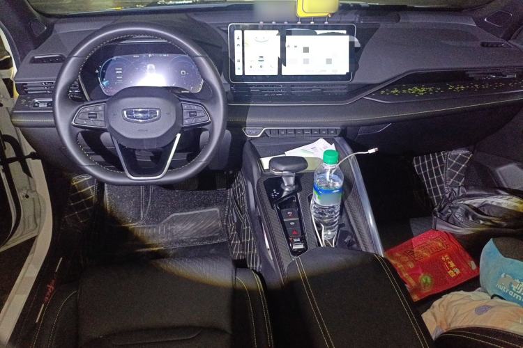 Used Geely Auto Preface 2023 1.5TD Kunlun Edition Center Console