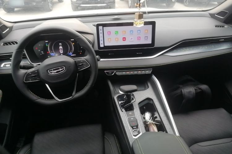 Used Geely Auto Preface 2023 1.5TD Fuyao Version Center Console