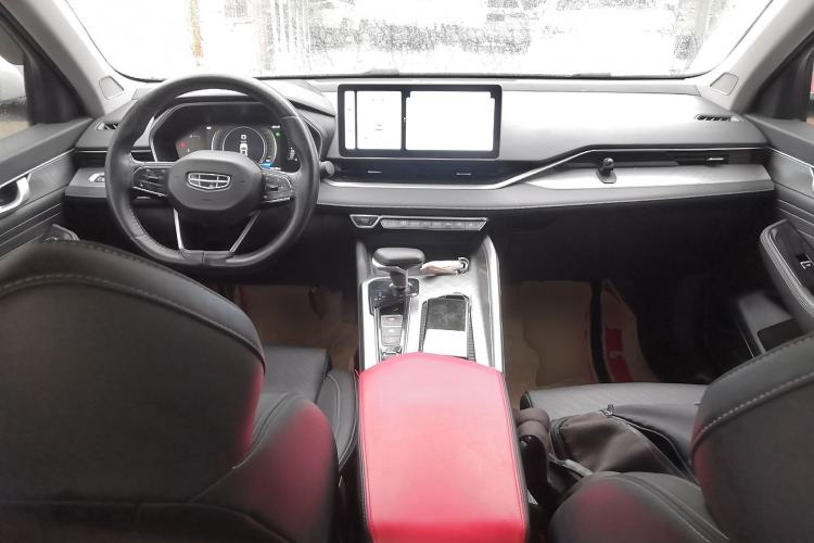 Used Geely Auto Preface 2023 2.0TD Luxury Version Center Console