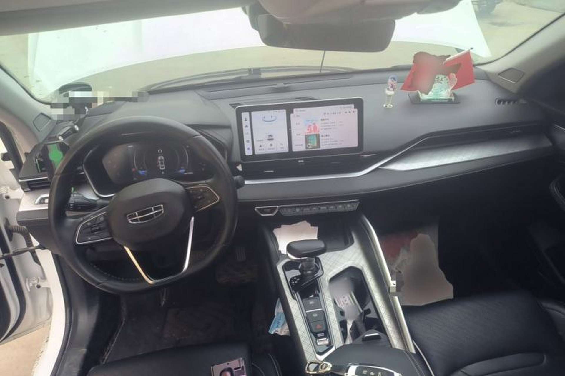 Used Geely Auto Preface 2023 2.0TD Luxury Version Center Console