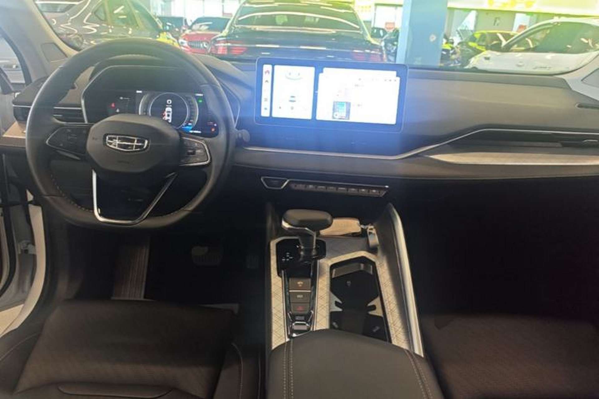 Used Geely Auto Preface 2023 2.0TD Luxury Version Center Console