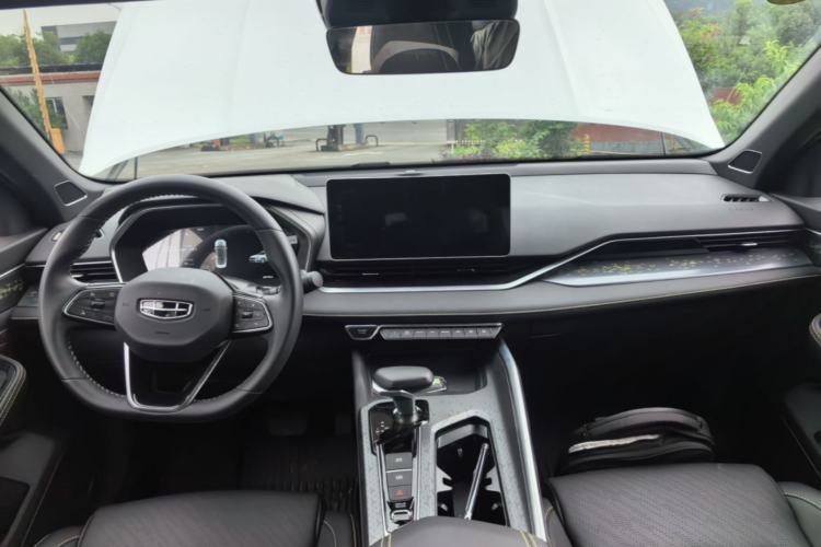 Used Geely Auto Preface 2023 1.5TD Kunlun Edition Center Console