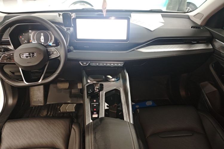 Used Geely Auto Preface 2023 2.0TD Luxury Version Center Console