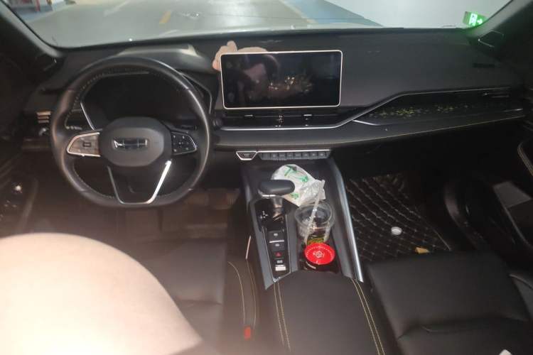 Used Geely Auto Preface 2023 1.5TD Fuyao Version Center Console