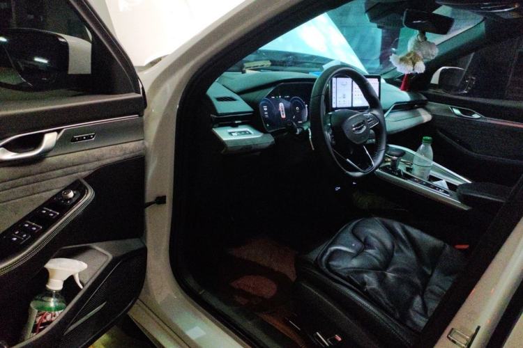 Used Geely Auto Preface 2023 2.0TD "Only This Verdant Green" Edition Driver Seat