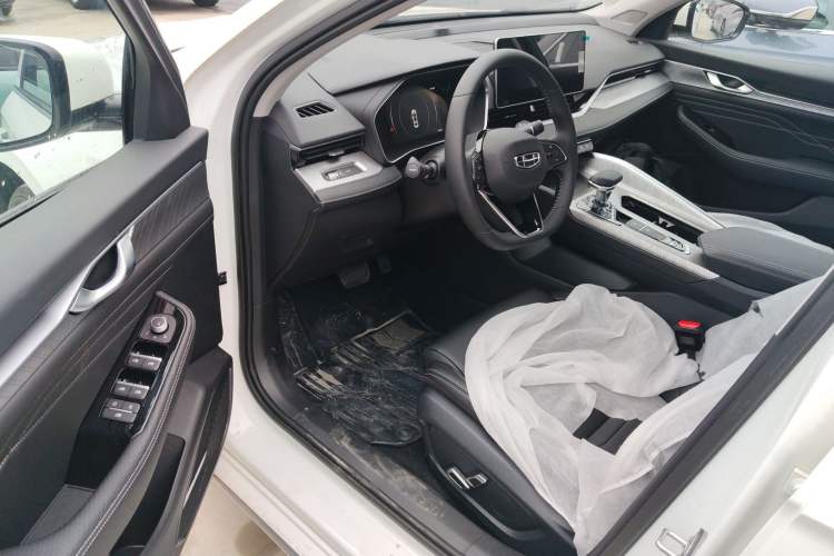 Used Geely Auto Preface 2023 2.0TD Luxury Version Driver Seat