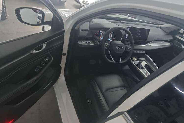 Used Geely Auto Preface 2023 2.0TD Luxury Version Driver Seat